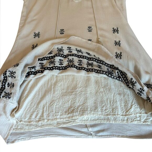 Lulus To the Sea Light Beige Embroidered Cold Shoulder Dress Womens Size Medium - Picture 9 of 14